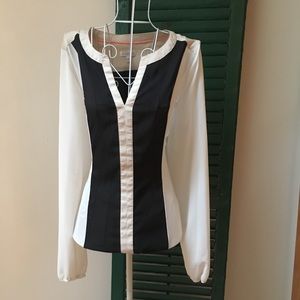 Two-toned blouse with elastic waist